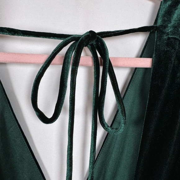 Lulus Elegant V-Neck Green Velvet Dress XL - Picture 7 of 15